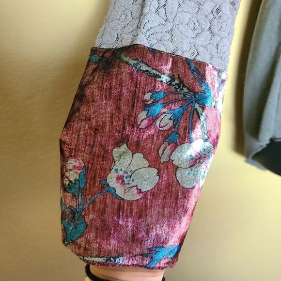 Simply Noelle Velvet Accented Top - Picture 3 of 8